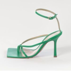 Bottega Veneta 90mm Square Toe Thong Sandal Size 37